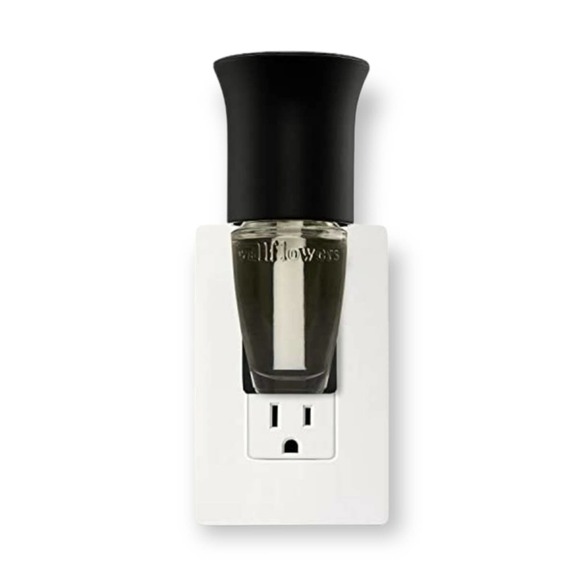 Bath & Body Works Other - Bath & Body Works Wallflower Black Flare Black Base Plug In